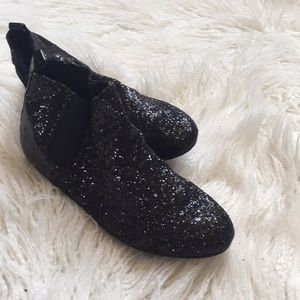 Black glitter boots